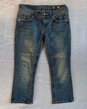 Miss Me Capri Jeans Womens 26 Low Rise Bootcut Rhinestone Pocket JP5335P Denim